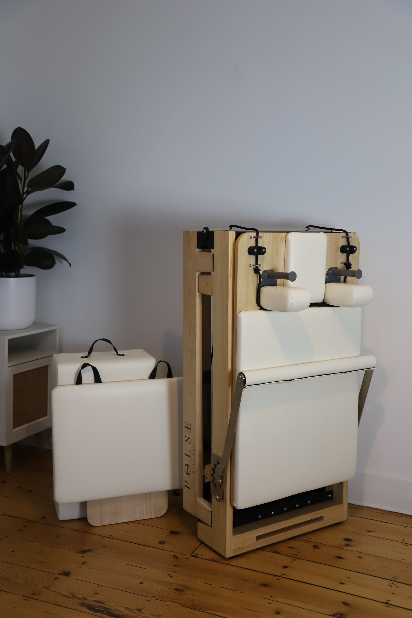 POLSE fold-up Pilates reformer oakwood frame white home studio box and jump oard included with free shipping